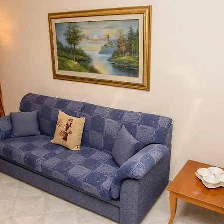 Stefanie's Apartmán *